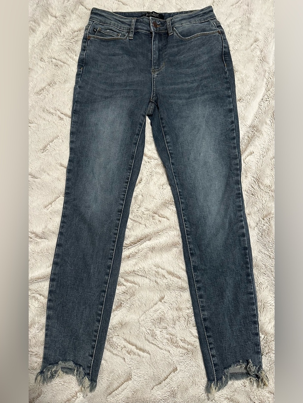 Judy Blue Shark Bite Hem Skinny Fit Jeans - Picture 4 of 16